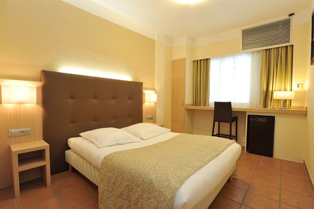 De La Rotonde Aix En Provence Hotel